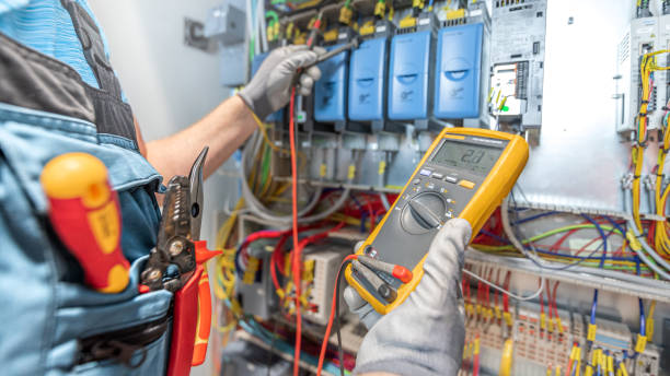 Best Local Electrician Companies  in Dover, TN